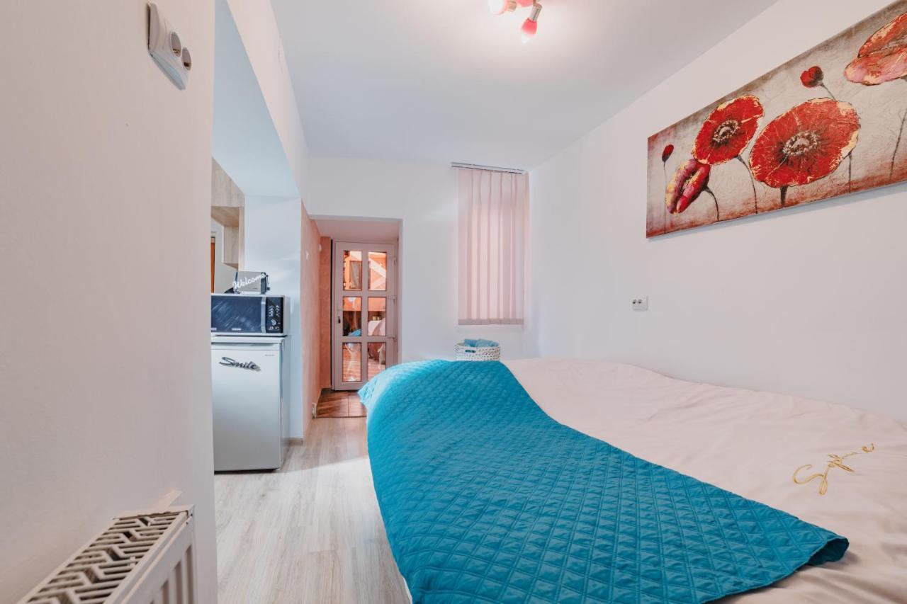 Old Town Studio Apartment บราชอฟ ภายนอก รูปภาพ